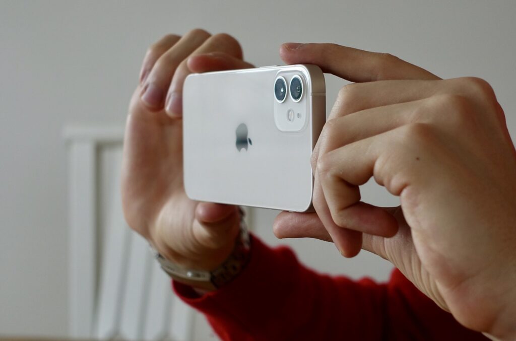 iPhone 12